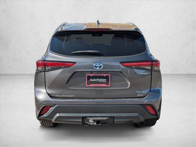 used 2021 Toyota Highlander Hybrid car, priced at $35,998