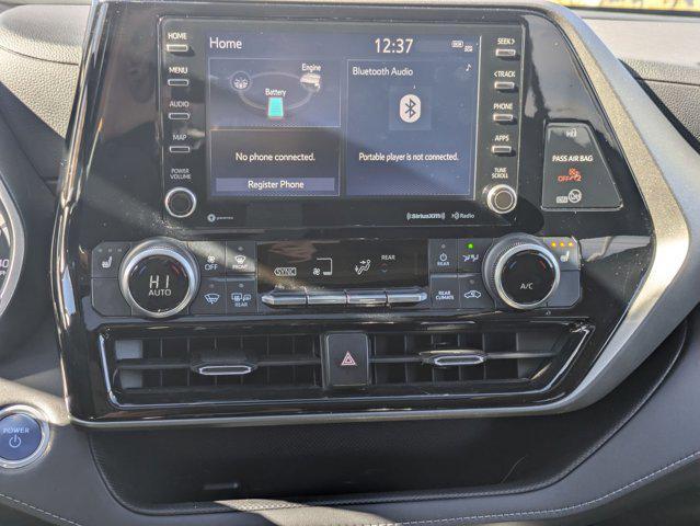 used 2021 Toyota Highlander Hybrid car, priced at $35,998