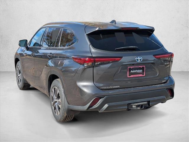 used 2021 Toyota Highlander Hybrid car, priced at $35,998