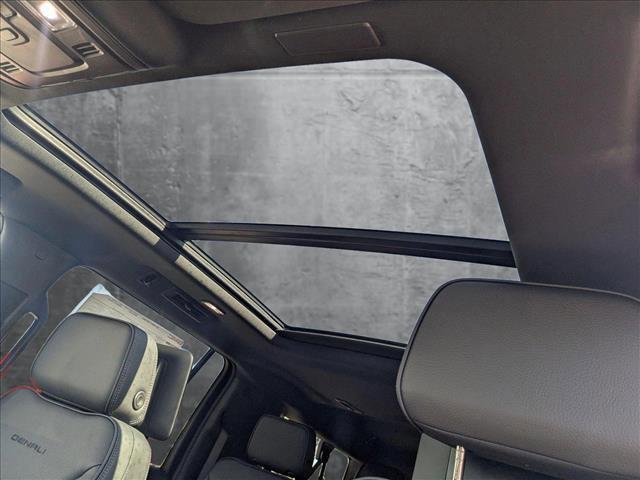 new 2025 GMC Yukon XL car, priced at $91,821