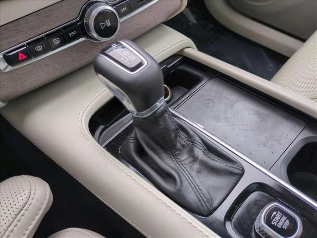 used 2022 Volvo XC90 car, priced at $38,444
