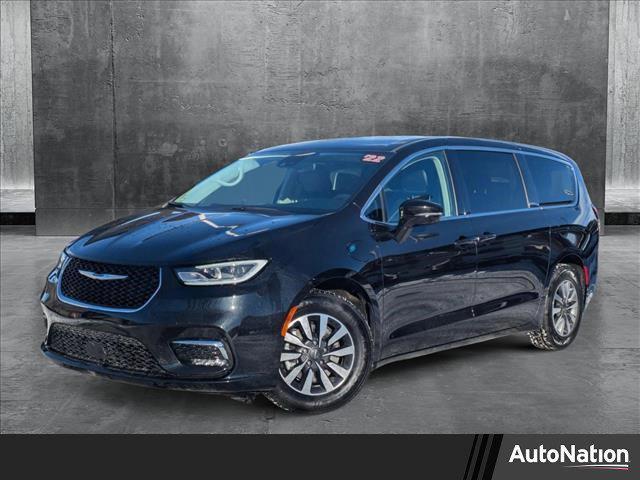 used 2022 Chrysler Pacifica Hybrid car, priced at $26,198