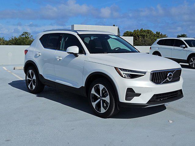 new 2025 Volvo XC40 car, priced at $45,465