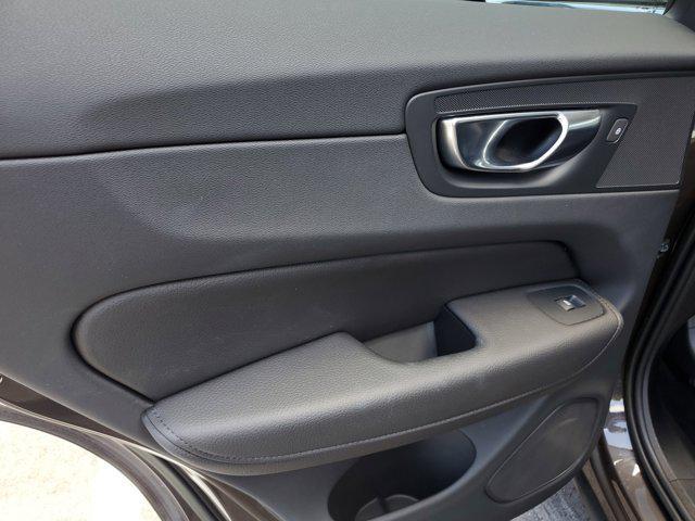 used 2022 Volvo XC60 car, priced at $30,995