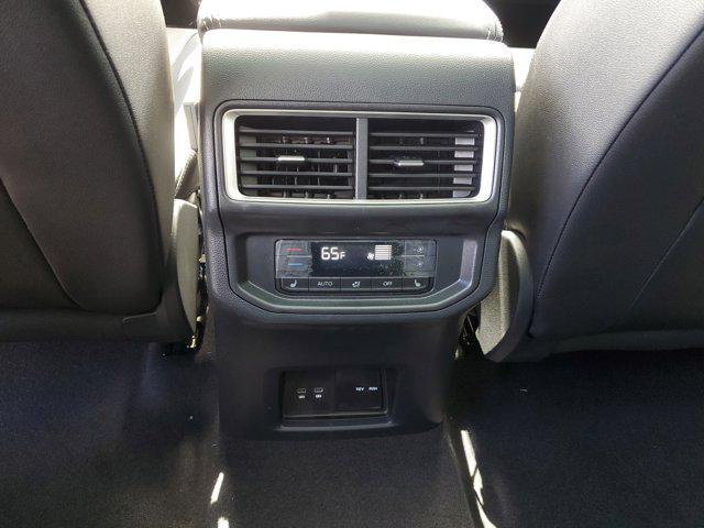 new 2025 Volkswagen Atlas car, priced at $46,861