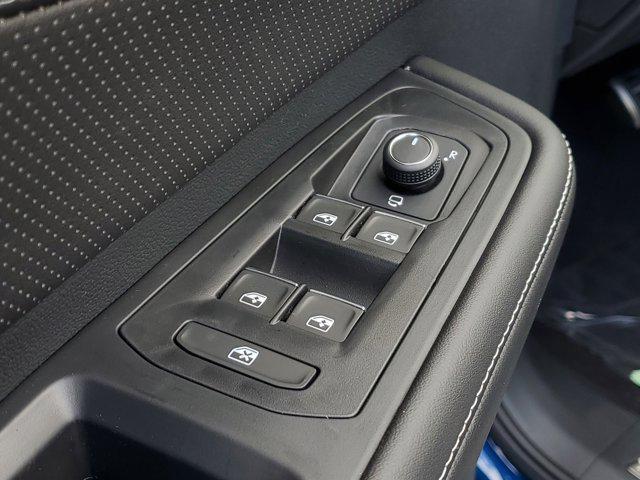 new 2025 Volkswagen Atlas car, priced at $51,873