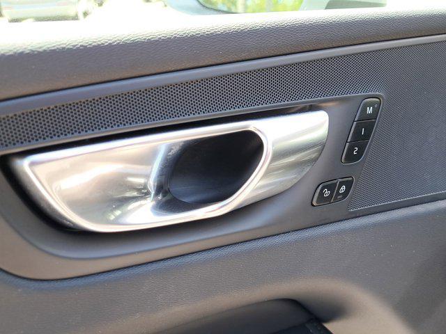 used 2023 Volvo XC60 car, priced at $37,895