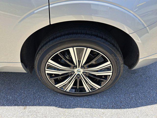 used 2023 Volvo XC60 car, priced at $37,895