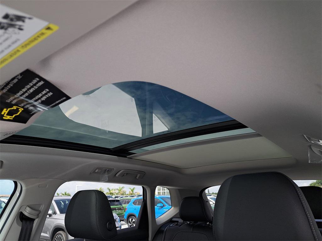 new 2025 Volkswagen Taos car, priced at $29,321