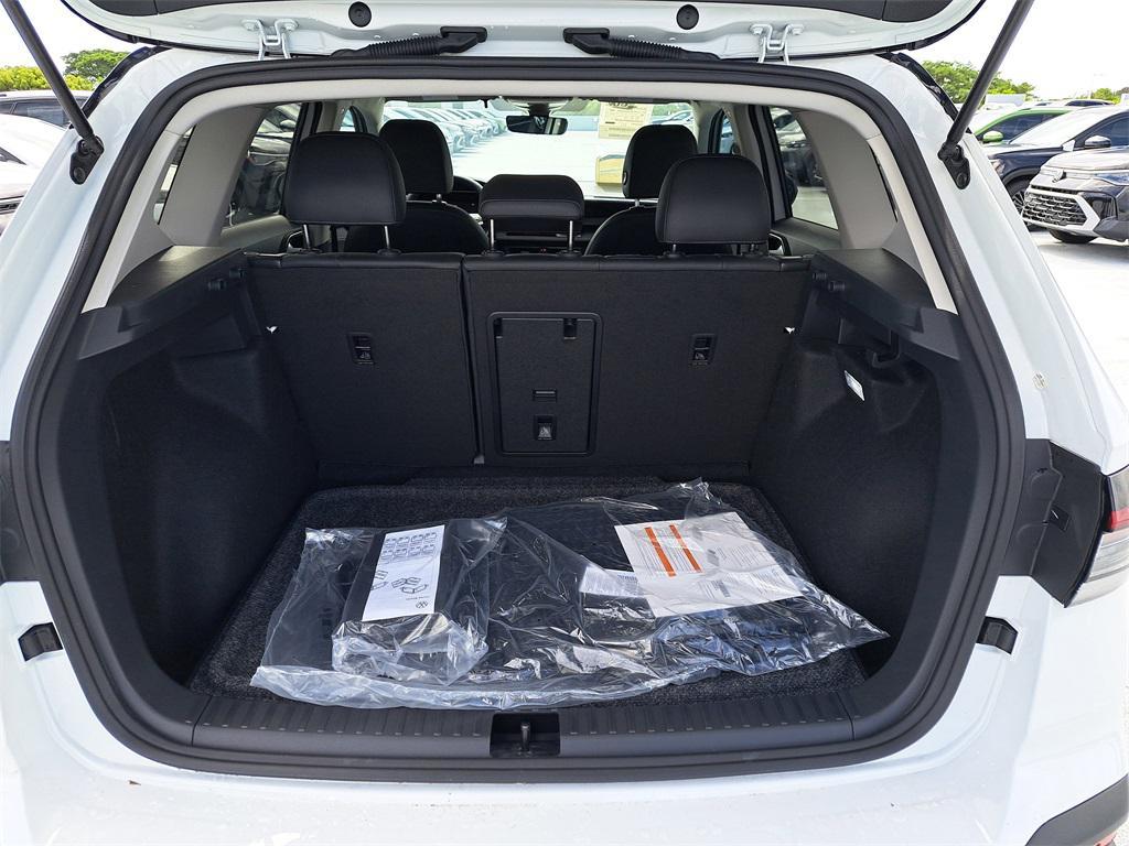 new 2025 Volkswagen Taos car, priced at $29,321