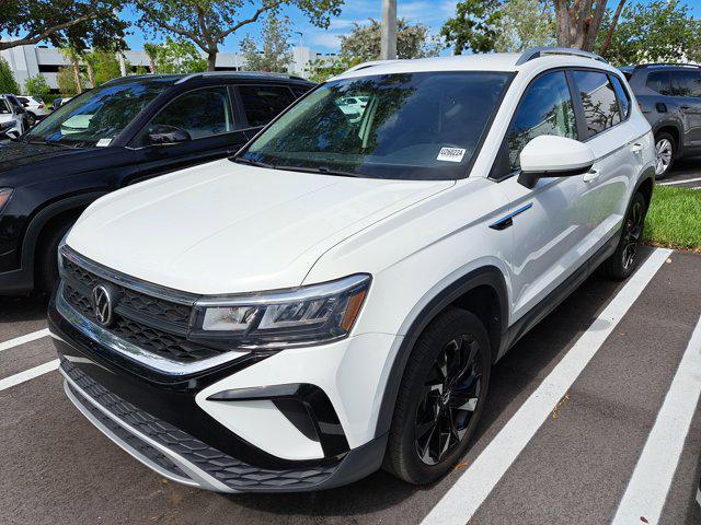 used 2022 Volkswagen Taos car
