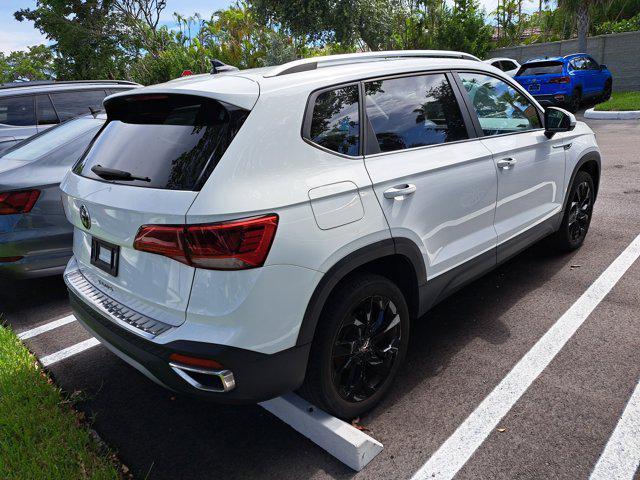 used 2022 Volkswagen Taos car