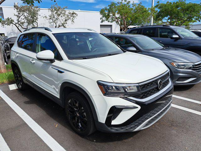 used 2022 Volkswagen Taos car