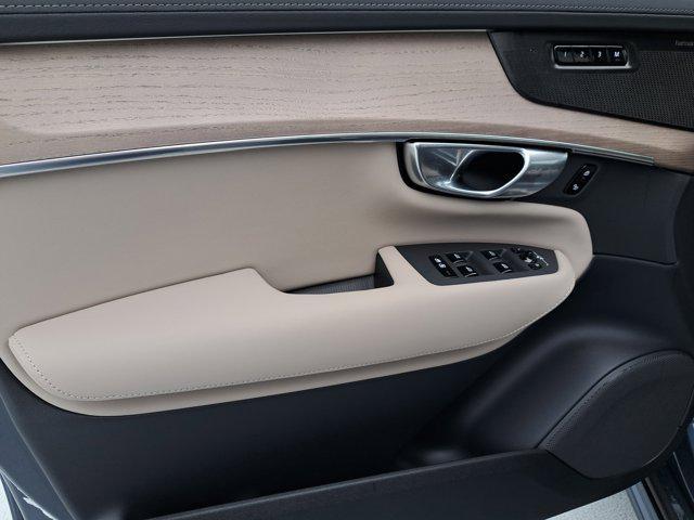 new 2026 Volvo XC90 Plug-In Hybrid car, priced at $80,142