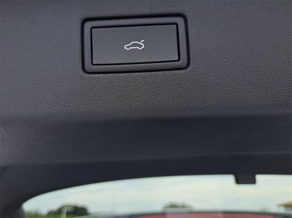 new 2025 Volkswagen Tiguan car, priced at $31,067