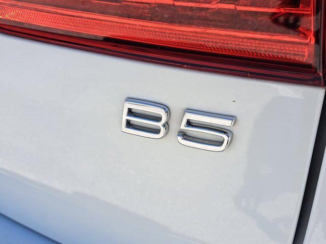 used 2022 Volvo XC60 car, priced at $32,595