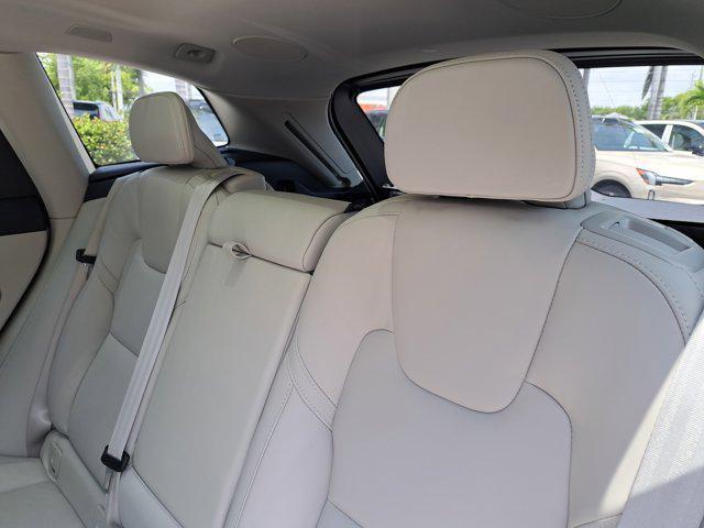 used 2022 Volvo XC60 Recharge Plug-In Hybrid car, priced at $37,995