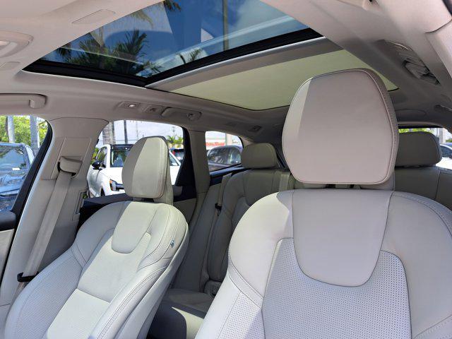 used 2022 Volvo XC60 Recharge Plug-In Hybrid car, priced at $37,995