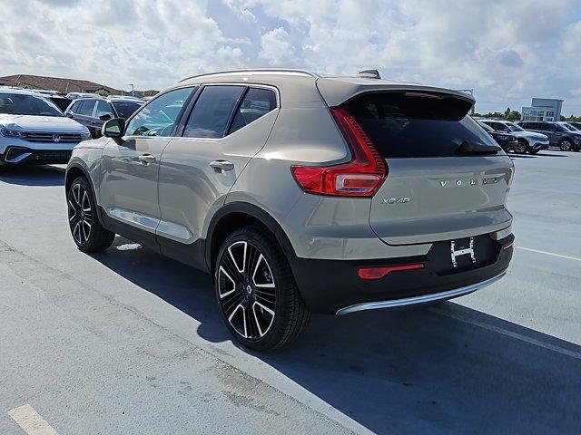 new 2025 Volvo XC40 car, priced at $54,850