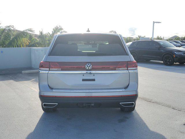 new 2025 Volkswagen Atlas car, priced at $43,128