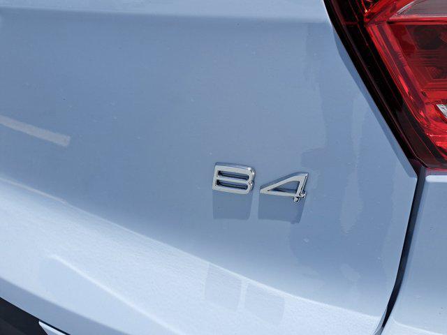 new 2026 Volvo XC40 car, priced at $41,767