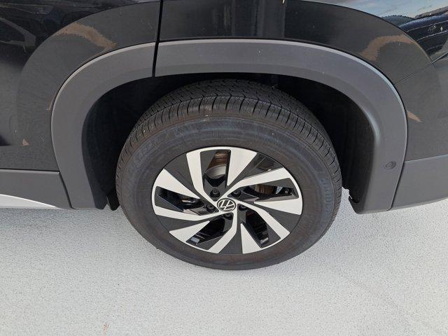 new 2025 Volkswagen Tiguan car, priced at $29,470