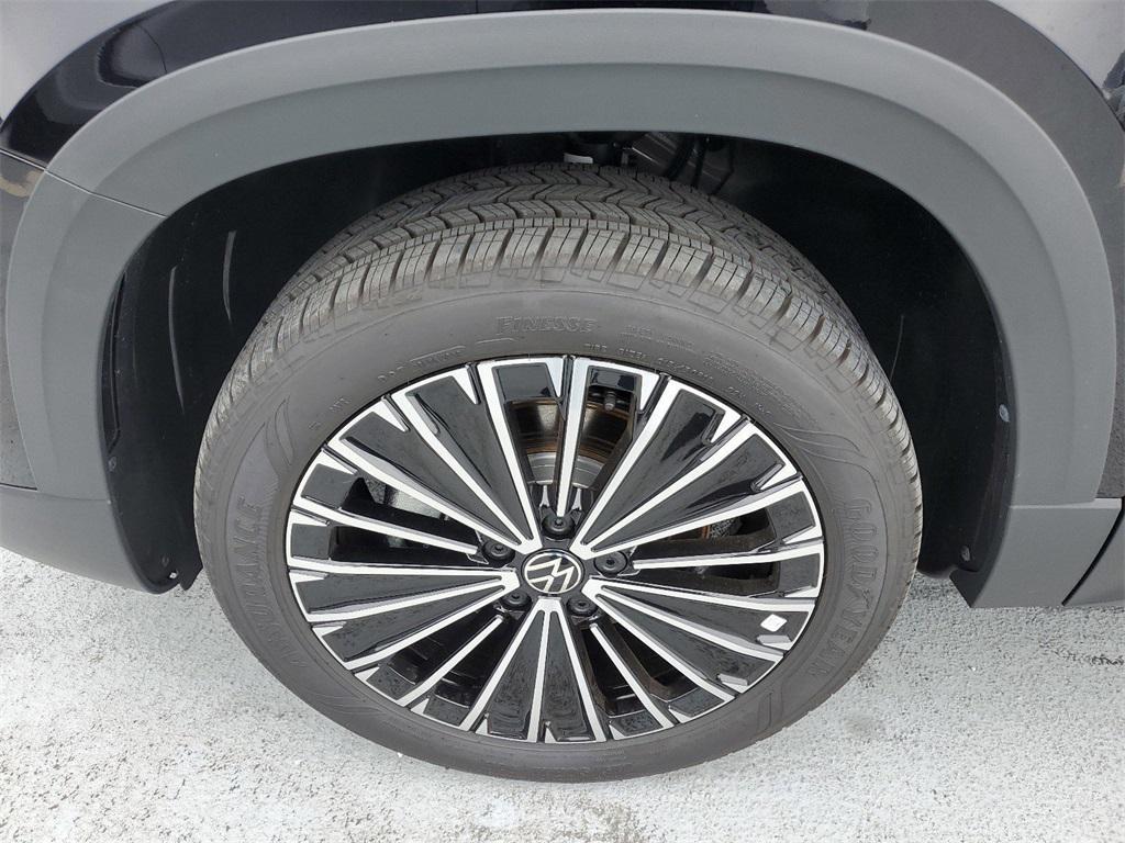 new 2025 Volkswagen Taos car, priced at $28,028