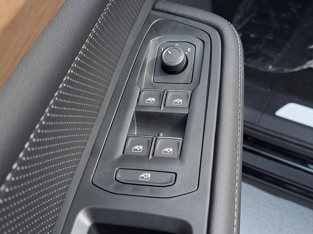 new 2025 Volkswagen Atlas car, priced at $41,203