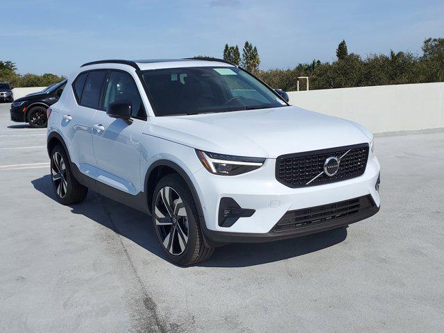 new 2025 Volvo XC40 car, priced at $49,790