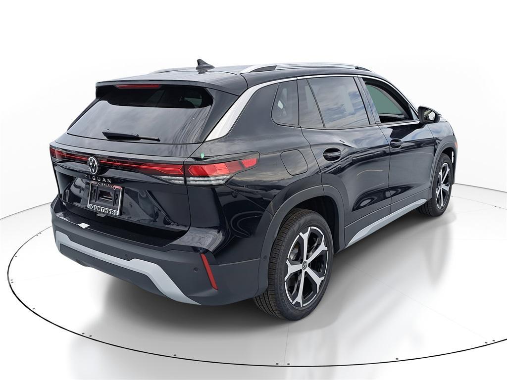 new 2025 Volkswagen Tiguan car, priced at $31,066