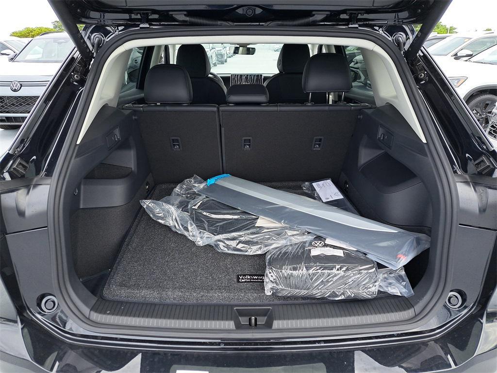 new 2025 Volkswagen Tiguan car, priced at $31,066