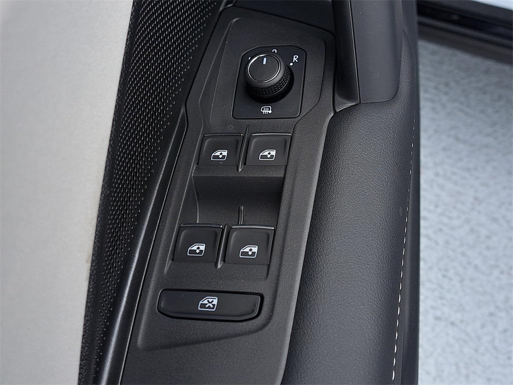 new 2025 Volkswagen Tiguan car, priced at $31,066