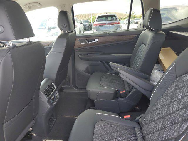 new 2025 Volkswagen Atlas car, priced at $56,596