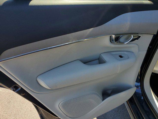 used 2022 Volvo XC90 car, priced at $38,595