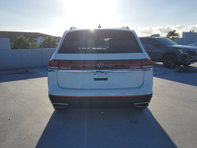 new 2025 Volkswagen Atlas car, priced at $37,018