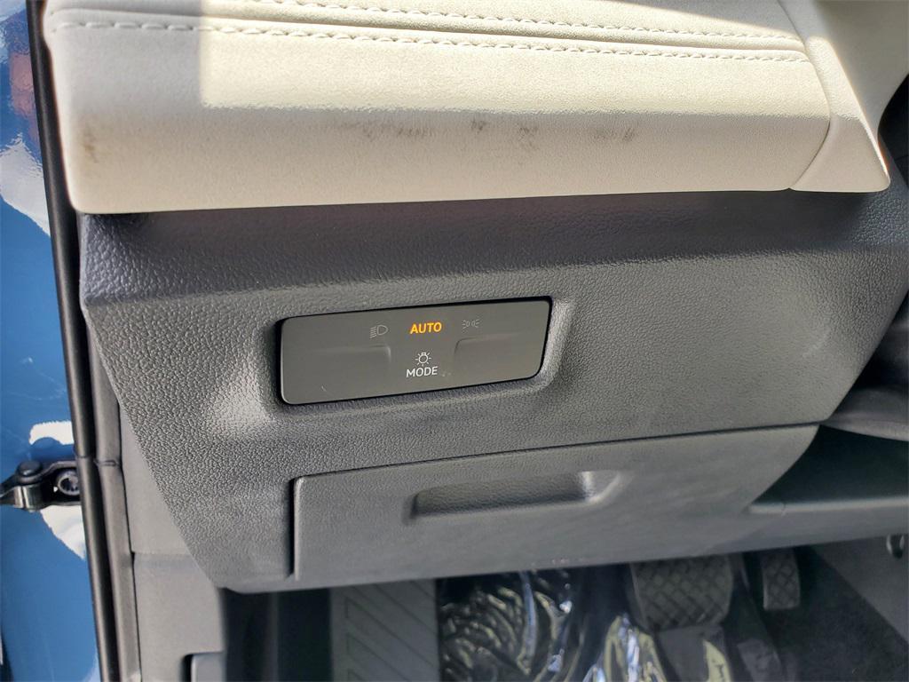 new 2025 Volkswagen Tiguan car, priced at $30,803