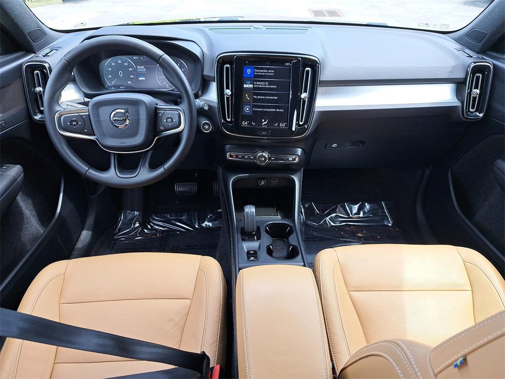 used 2020 Volvo XC40 car, priced at $21,995