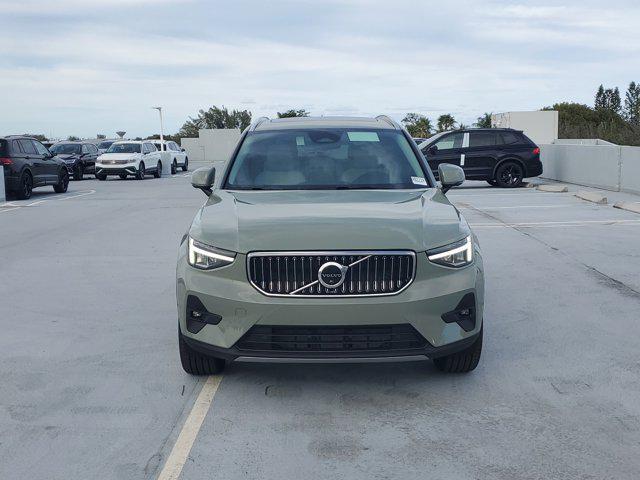 new 2025 Volvo XC40 car, priced at $48,270