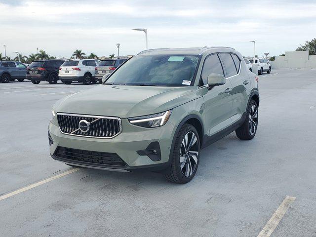 new 2025 Volvo XC40 car, priced at $48,270