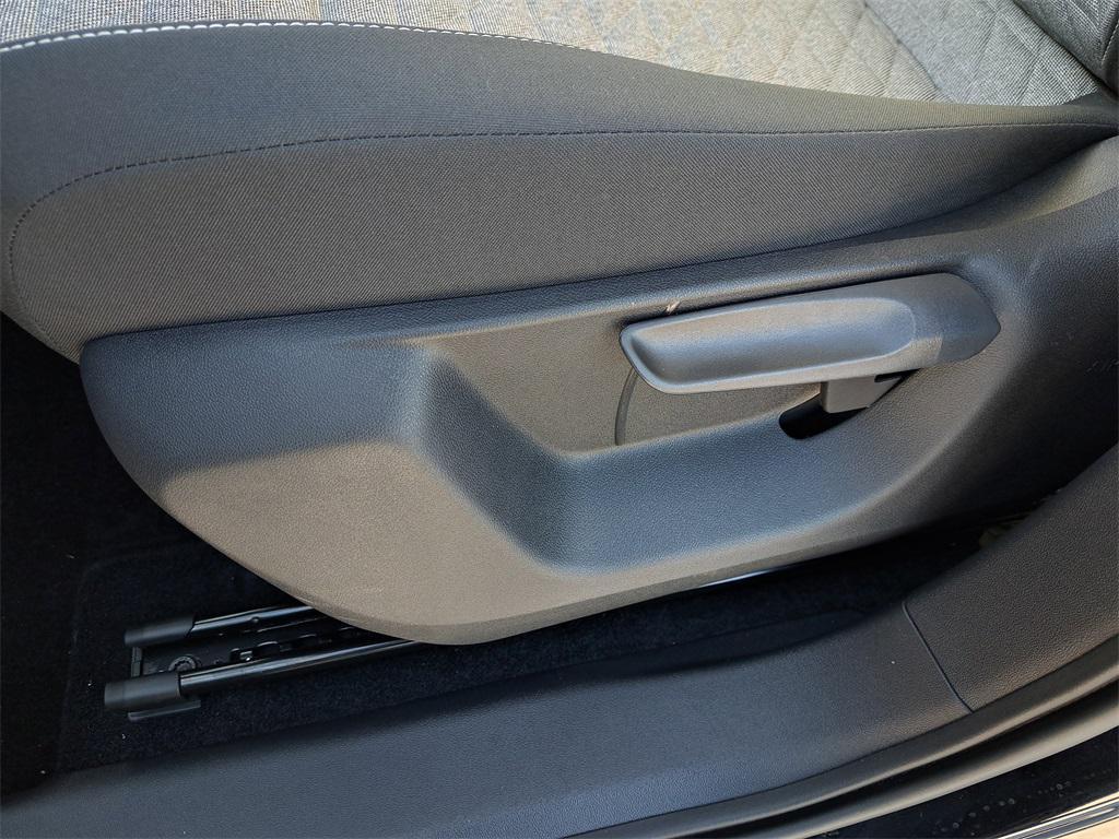 new 2026 Volkswagen Tiguan car, priced at $31,037