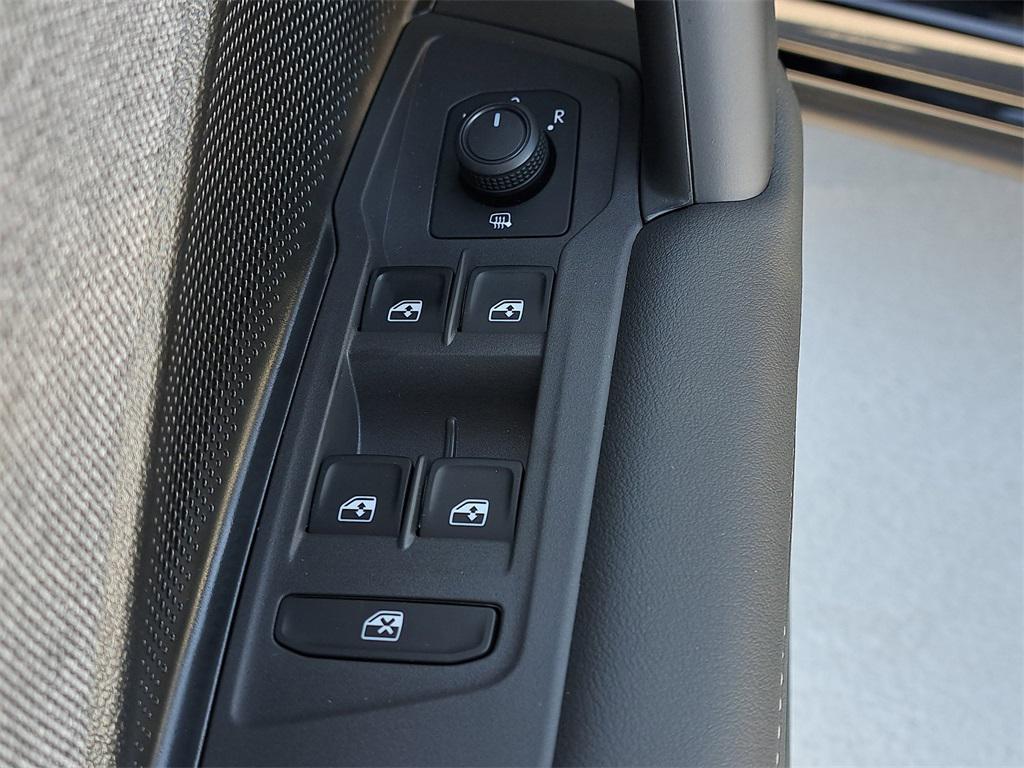 new 2026 Volkswagen Tiguan car, priced at $31,037