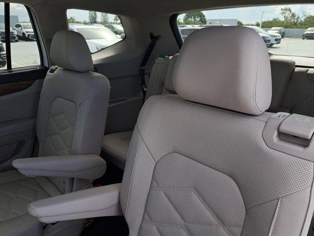 new 2025 Volkswagen Atlas car, priced at $40,257