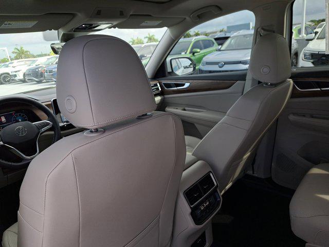 new 2025 Volkswagen Atlas car, priced at $40,257