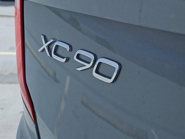 new 2025 Volvo XC90 car, priced at $67,265