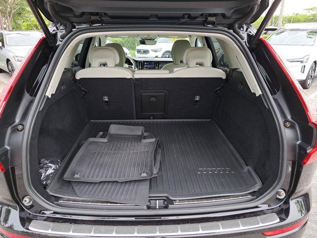 used 2023 Volvo XC60 car, priced at $32,995