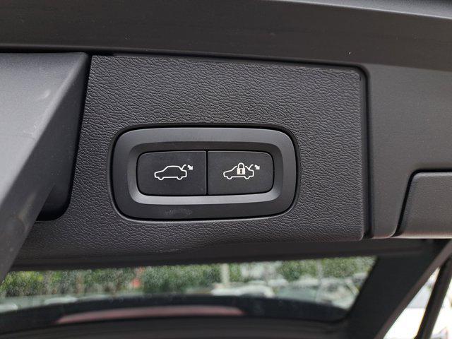 used 2023 Volvo XC60 car, priced at $32,995
