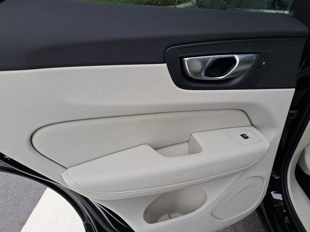 used 2023 Volvo XC60 car, priced at $31,595