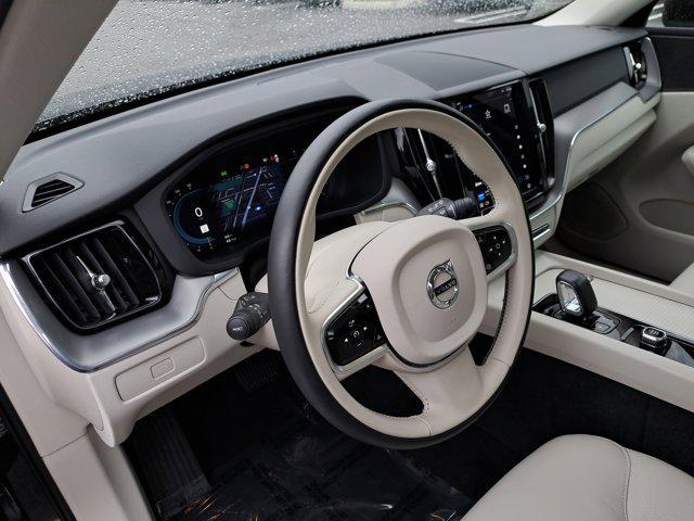 used 2023 Volvo XC60 car, priced at $31,595