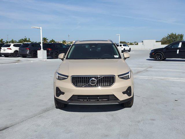 new 2025 Volvo XC40 car, priced at $51,000