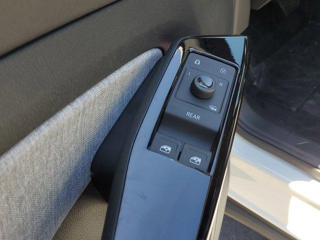 new 2025 Volkswagen ID.4 car, priced at $47,176